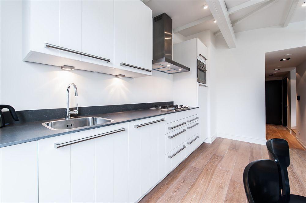 Short Stay Group Tropen Serviced Apartments Ámsterdam Exterior foto