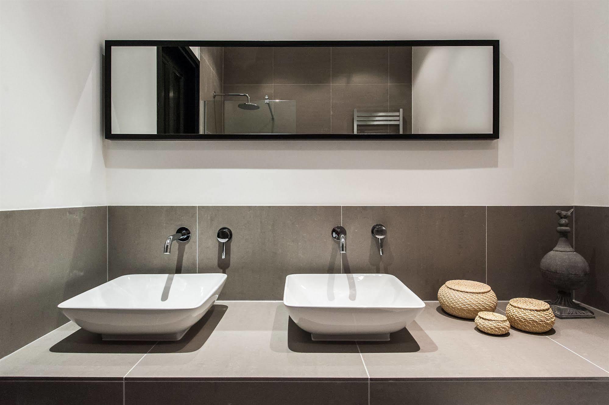 Short Stay Group Tropen Serviced Apartments Ámsterdam Exterior foto